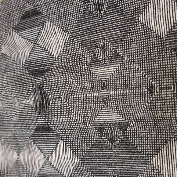 Lularoe tween leggings - Picture 3 of 3